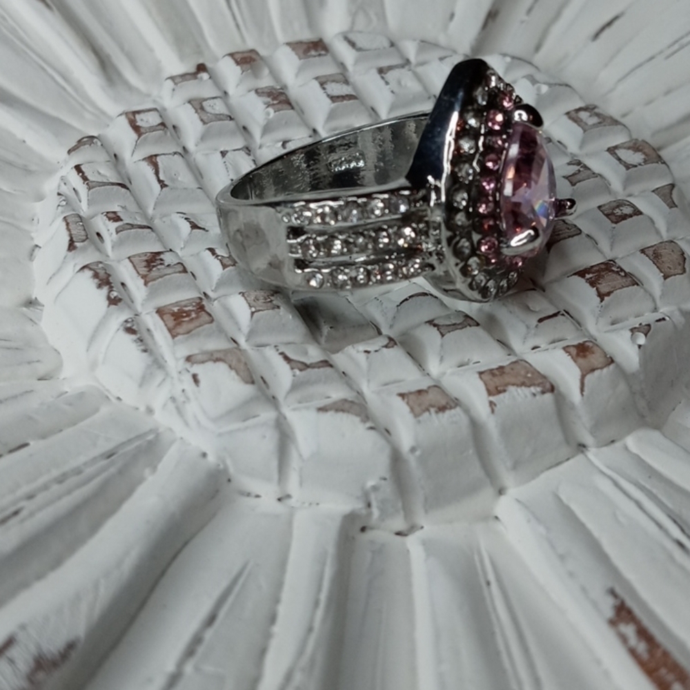 Pear Shaped Ring - image 4